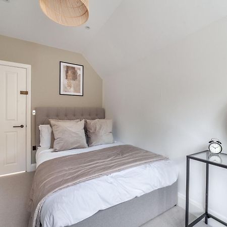 Stunning Rooms Available In Luxury House London Kültér fotó